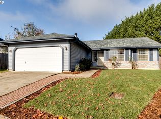 812 S 44th St, Springfield, OR 97478