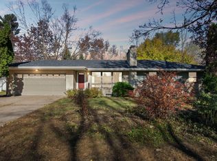 589 Arner Ave, Shoreview, MN 55126