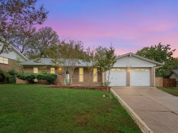 1805 Windlea Dr, Euless, TX 76040