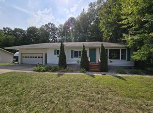 1772 Post Dr NE, Belmont, MI 49306
