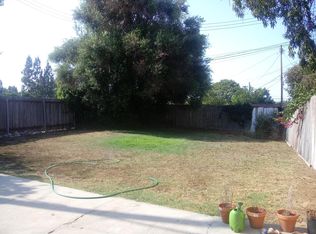 1016 American Pl #B, Costa Mesa, CA 92627