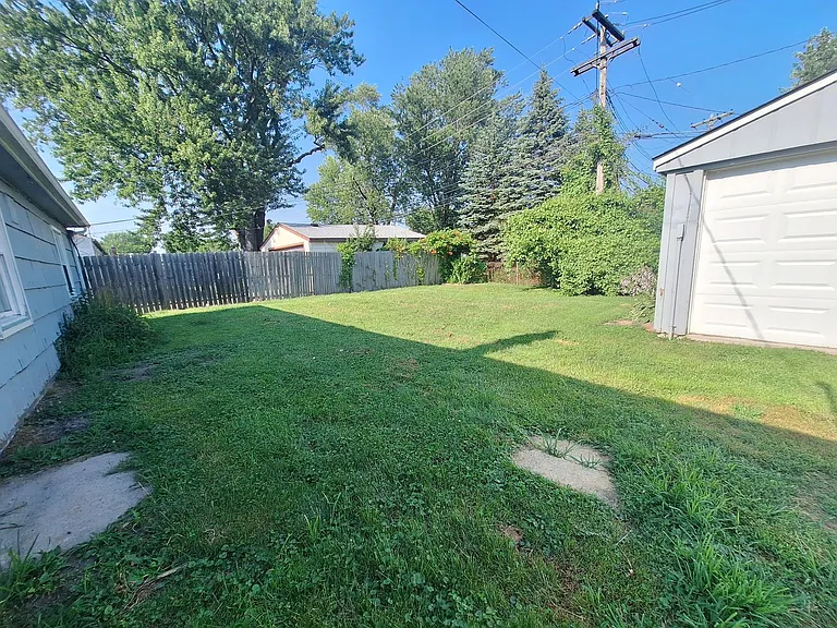 26530 Hayes Rd — Photo 17