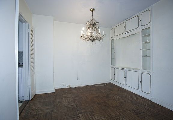 3rd image of 70 E 10th St APT 12N