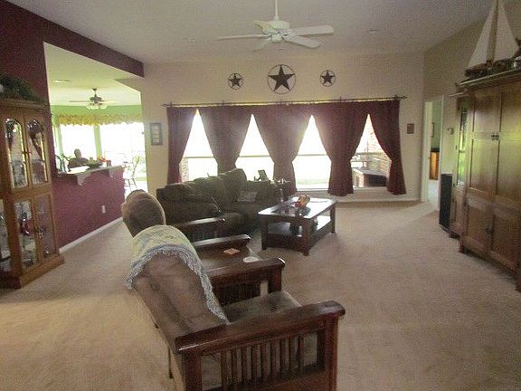 5th image of 116 Kingwood Forest Dr