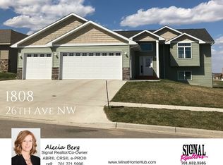 1808 26th Ave NW, Minot, ND 58703