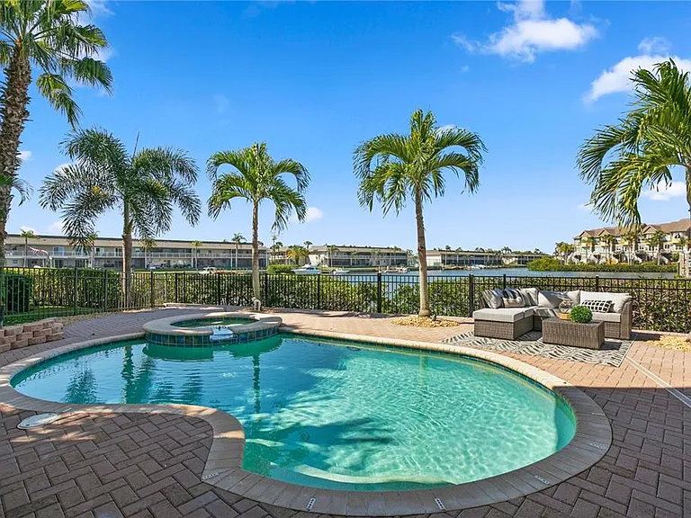 4130 Causeway Vista Dr — Photo 54