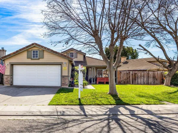 1695 Marenda Dr, Dixon, CA 95620