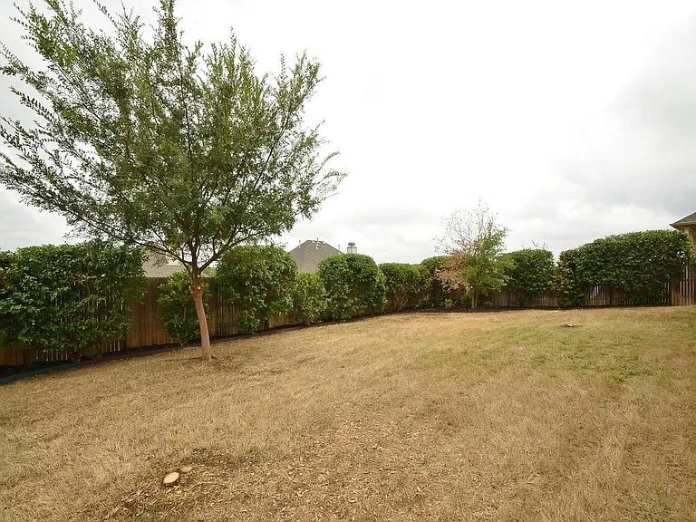 111 Miss Ashley St — Photo 30