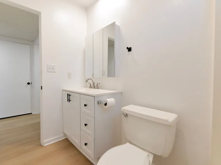 306 Avenida Granada — Photo 16