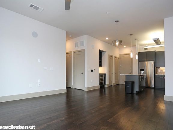 3rd image of 3039 Brookston St #217