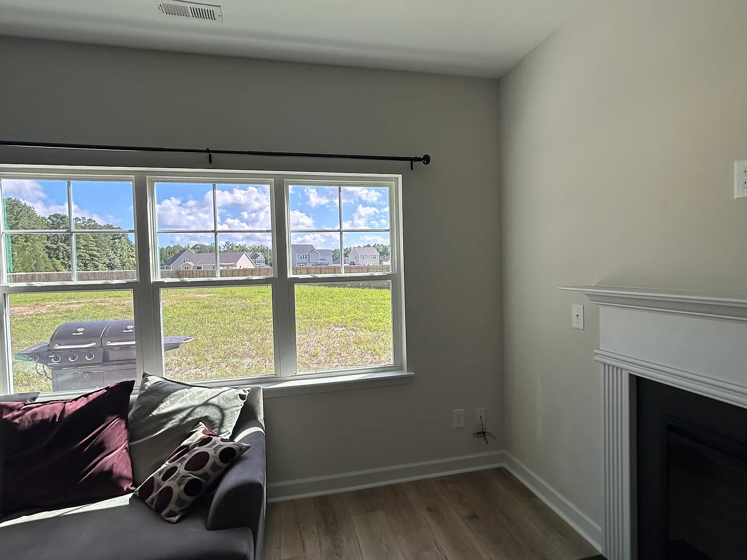 3 bed, 1686 sqft, $2,100 — Photo 3