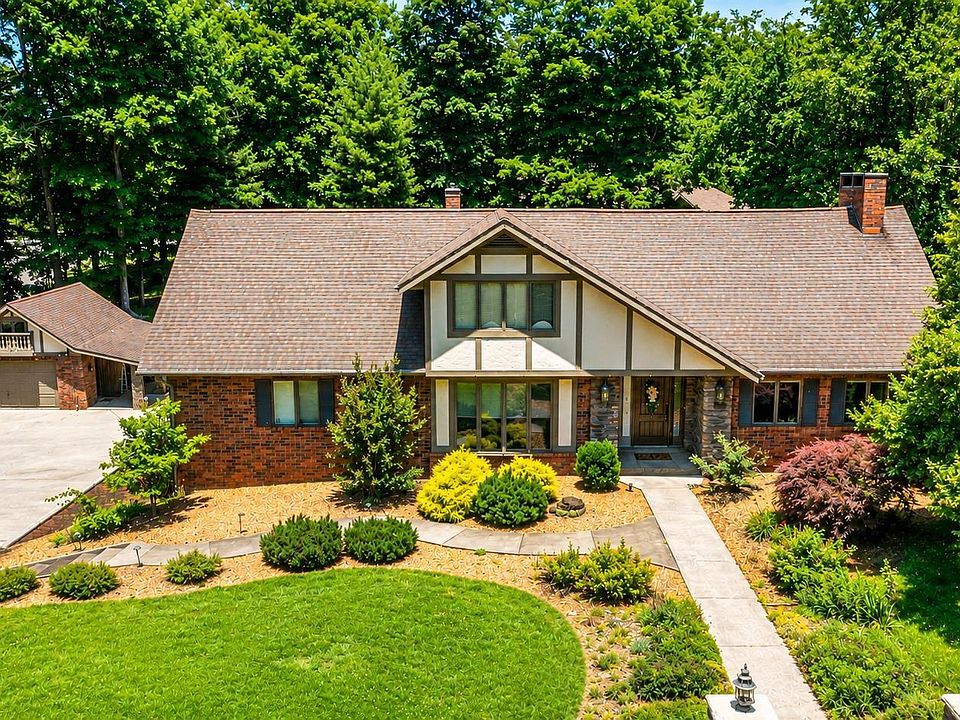 1st image of 1920 Hillbrook Dr