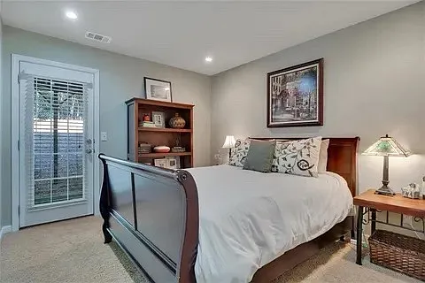 1557 Liberty Pkwy NW #B — Photo 15