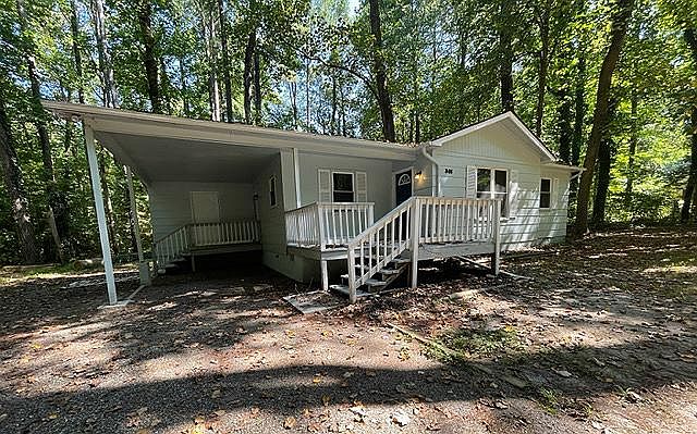 1st image of 308 Gray Dr