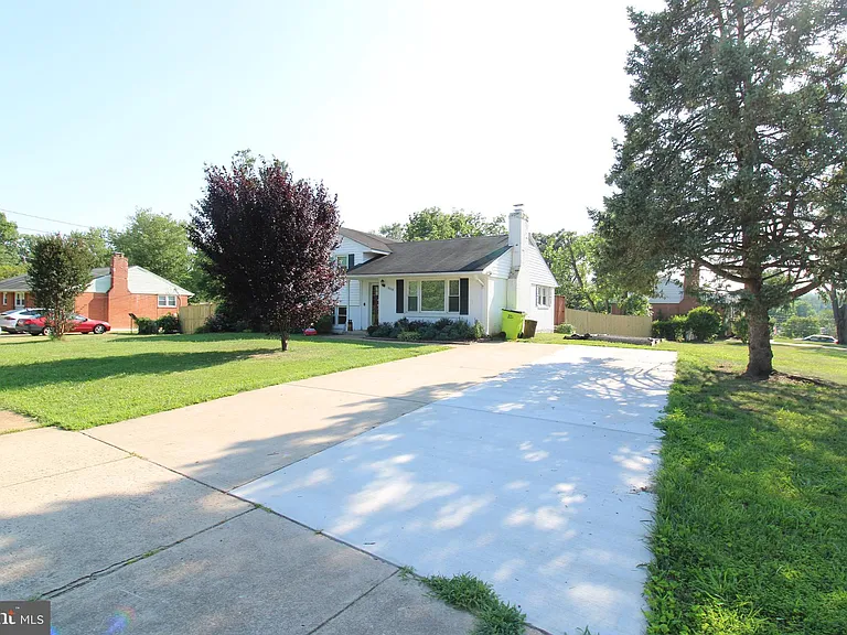 5204 Queensberry Ave — Photo 18