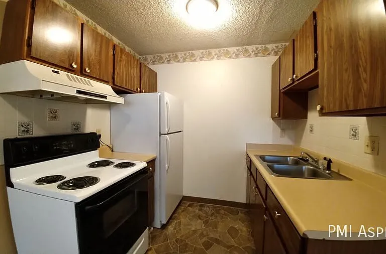 2264 Dexter Dr #100 — Photo 3