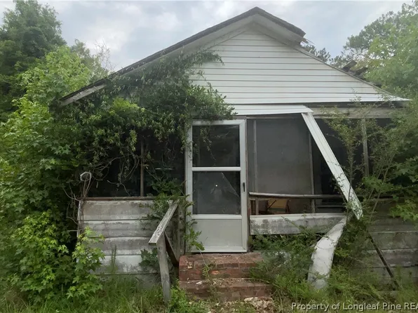 5041 Sanderosa Rd, Fayetteville, NC 28312