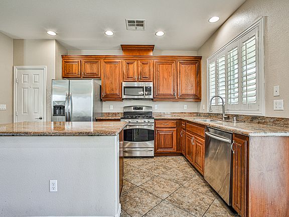 5th image of 11224 Vine Creek Pl