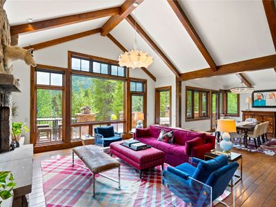 15 Stage Stop Ln, Dillon, CO, 80435