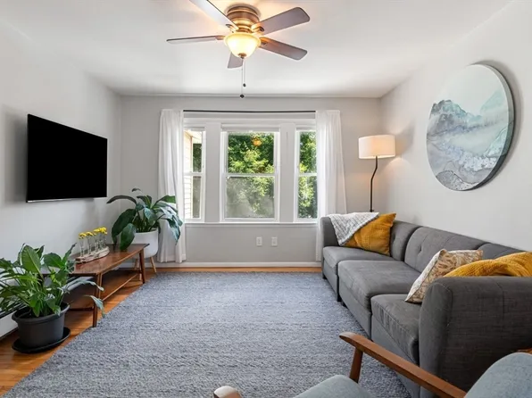 76 Edenfield Ave #76, Watertown, MA 02472