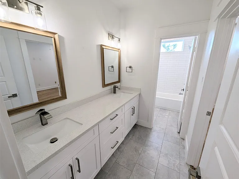 4913 Fisk St — Photo 23