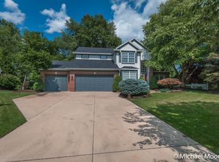 320 Haskins Ct SE, Ada, MI 49301