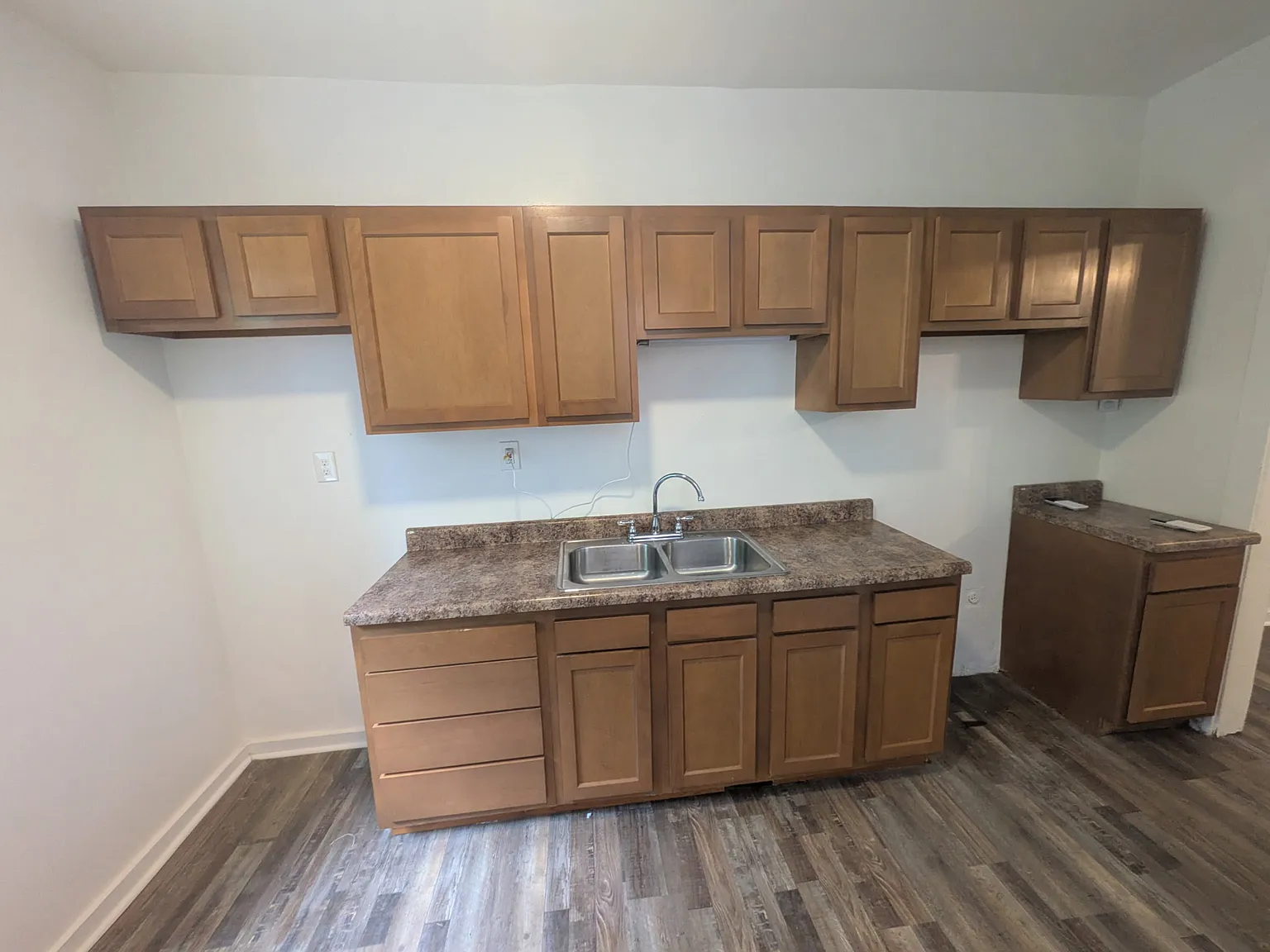 4 bed, 2065 sqft, $2,000 — Photo 2