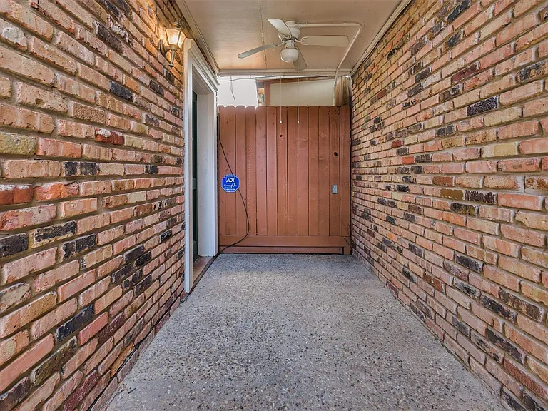 2229 Mimosa Dr #9 — Photo 19