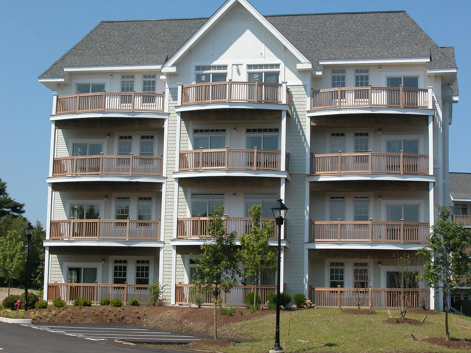 2 bed, 1200 sqft, $2,950 — Photo 3