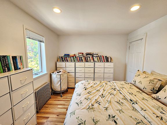 5th image of 298 Ainslie St #2
