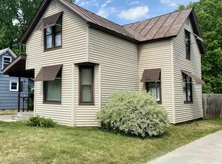 917 3rd St, Stevens Point, WI 54481