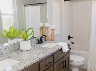 8011 E 130th St, Grandview, MO 64030