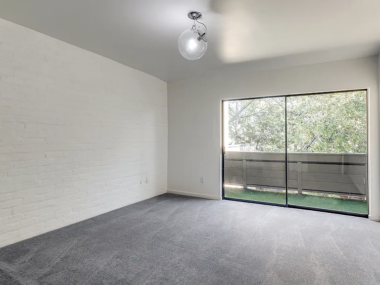 4024 Buena Vista St — Photo 17