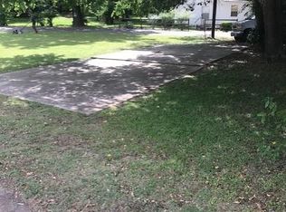 2618 Montgomery Rd, Huntsville, TX 77340