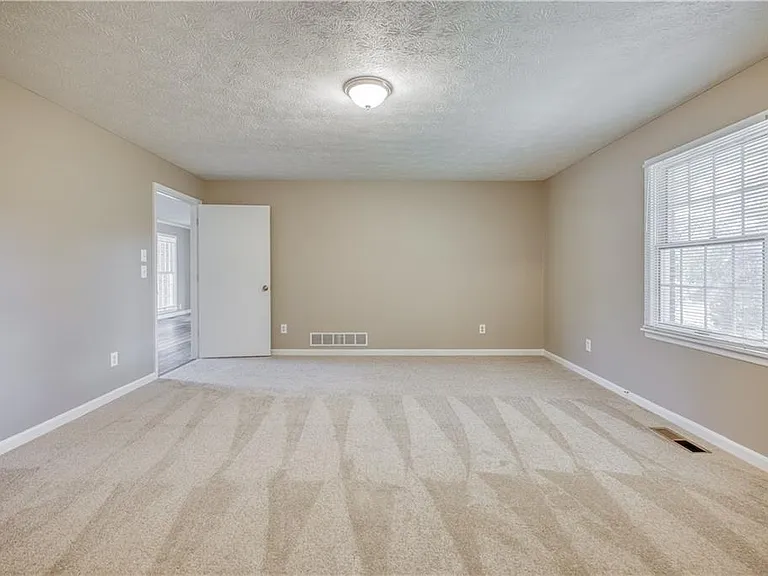 2174 Highway 323 — Photo 11