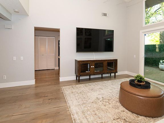 4th image of 2672 Rio Bravo Cir