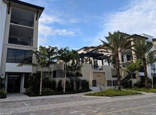 1135 3rd Ave S, Naples, FL 34102