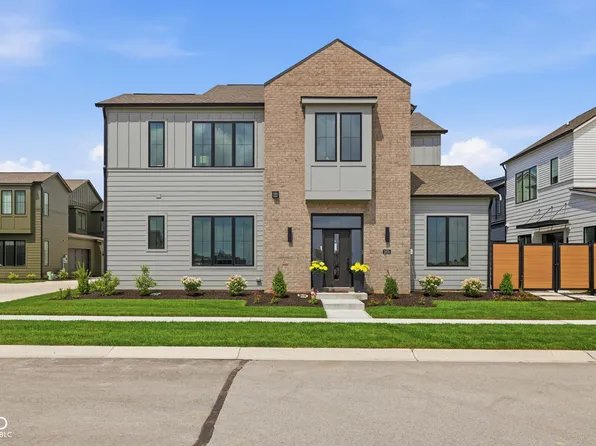 1674 Coach Dr, Westfield, IN 46074