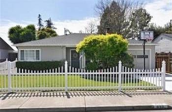 1st image of 832 Patricia Ave