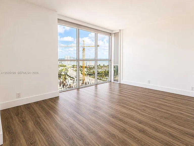7601 E Treasure Dr #1505 — Photo 9