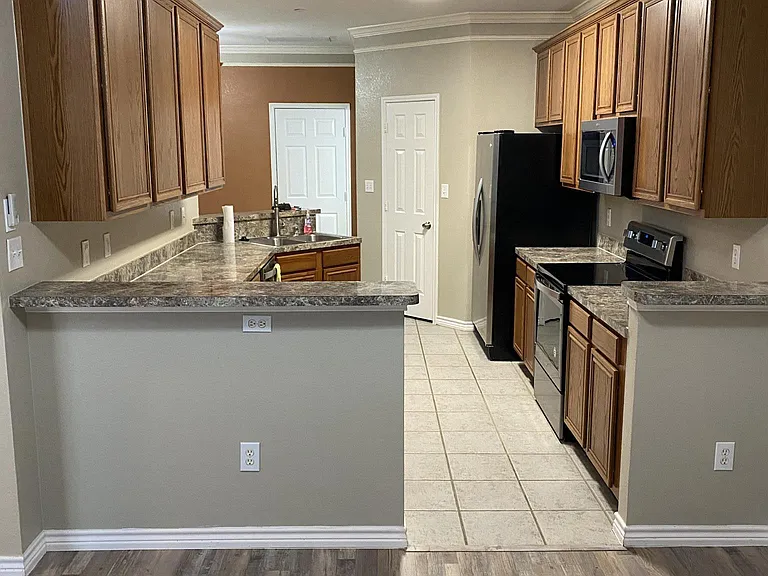 8608 Brunswick Dr — Photo 7