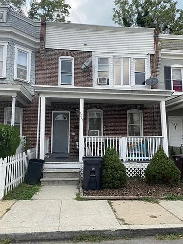 2715 N West St Photo 1