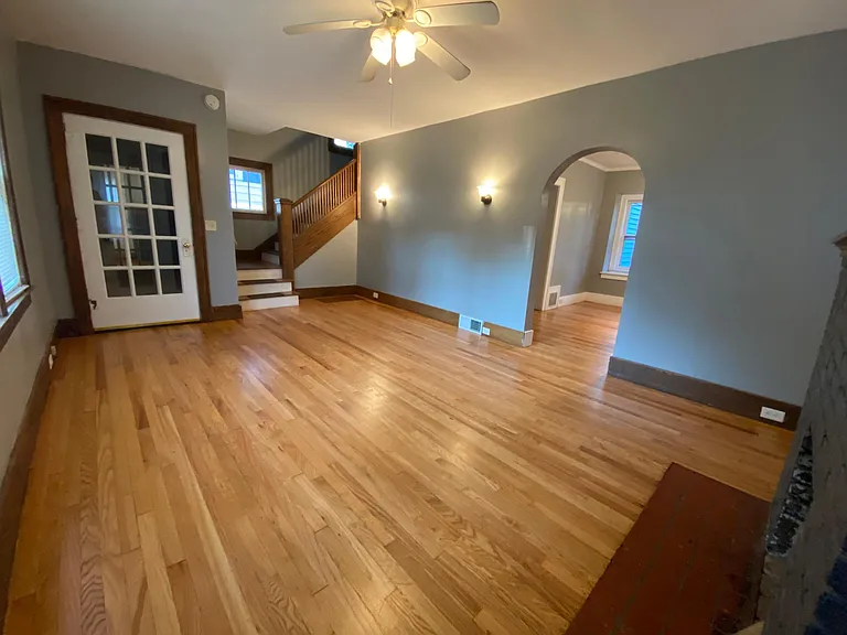 1122 Calvin Ave SE — Photo 1