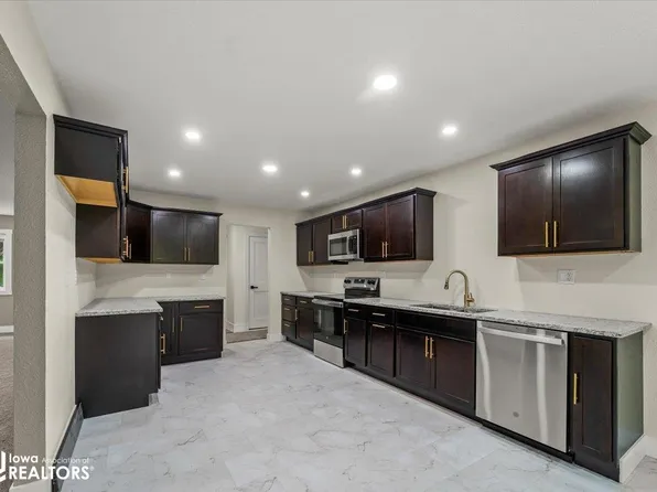 11698 S Hwy #33, Iowa Falls, IA 50126