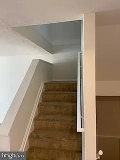1823 N Shore Ct — Photo 18