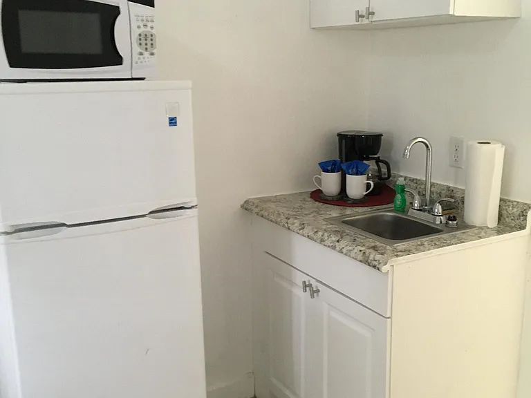 910 N Victoria Park Rd #207 — Photo 6