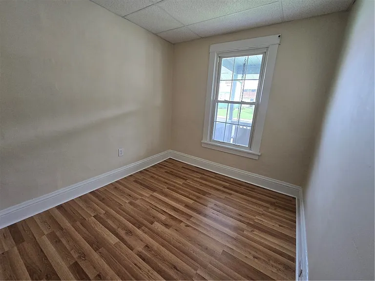 1106 Bechtel St — Photo 10