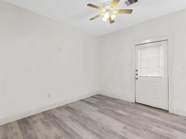 7225 Kassarine Pass Unit A, Houston, TX 77033