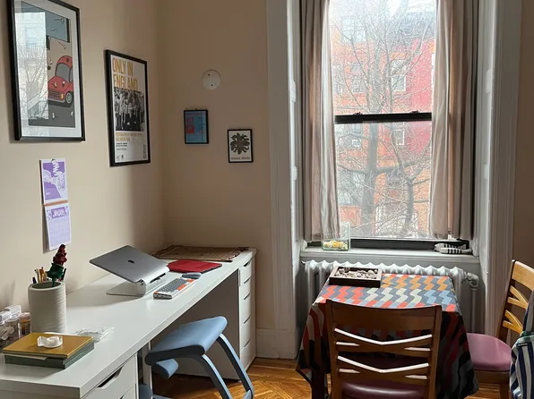 1146 Dean Street image 11 of 13