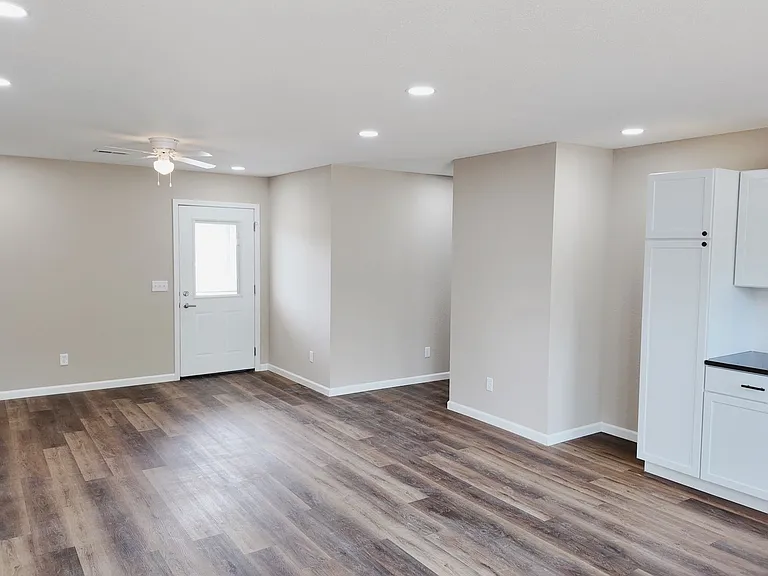 205 Victory Ln — Photo 10